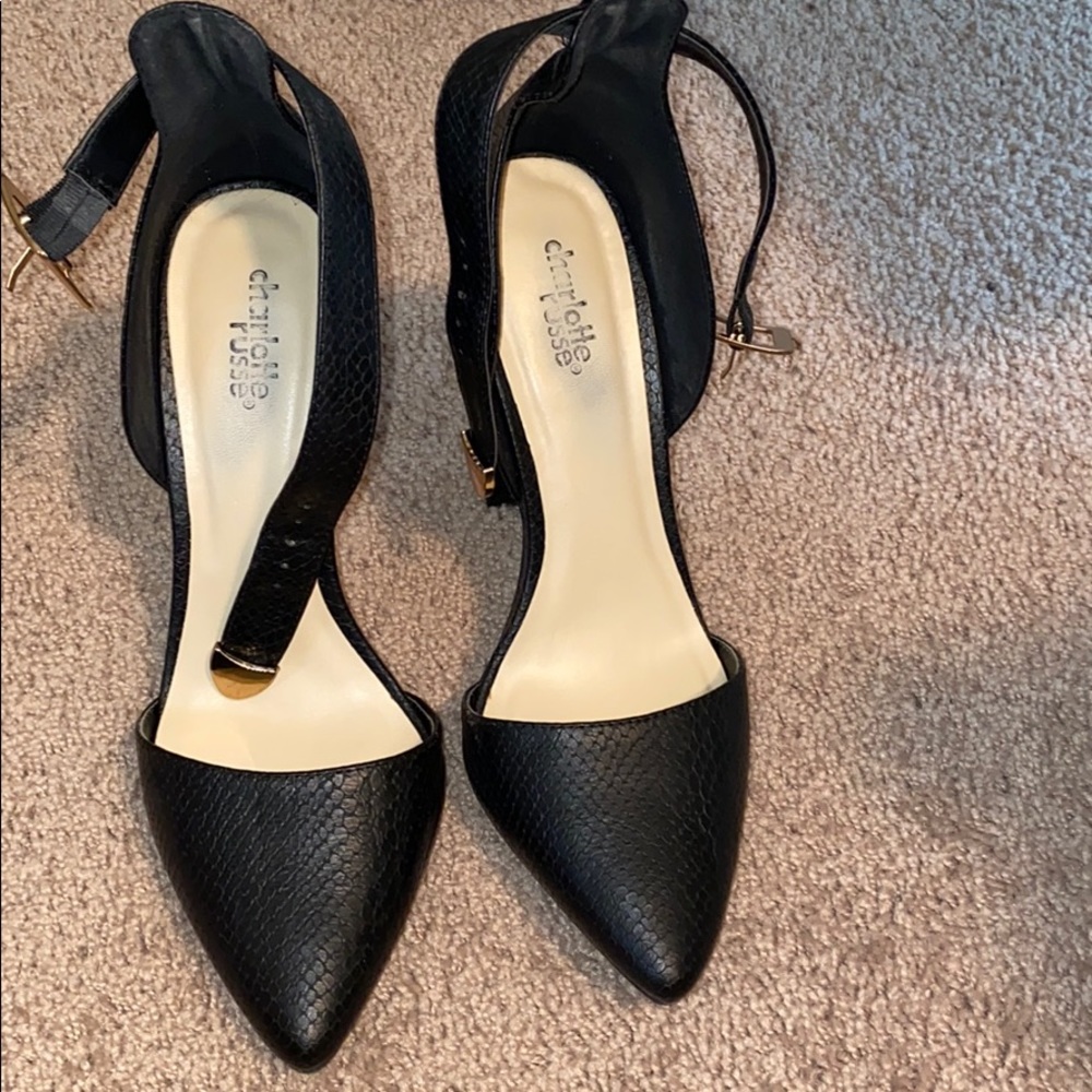 Black snake heels 🖤